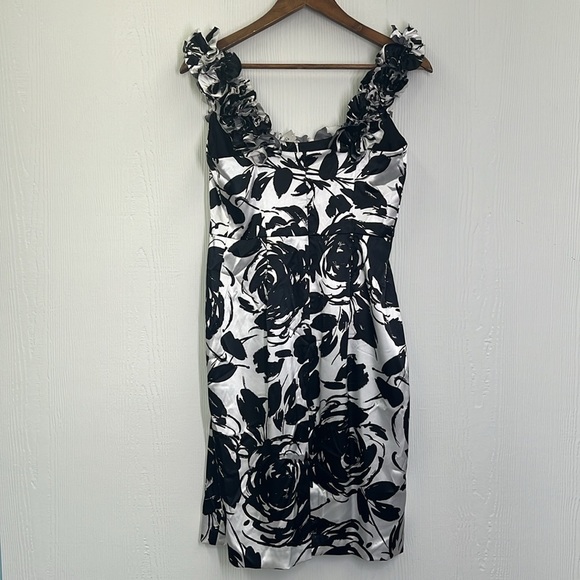 White House Black Market - NWT Abstract Ruffle Strap Wiggle Cocktail Dress SZ 6 - Picture 12 of 14